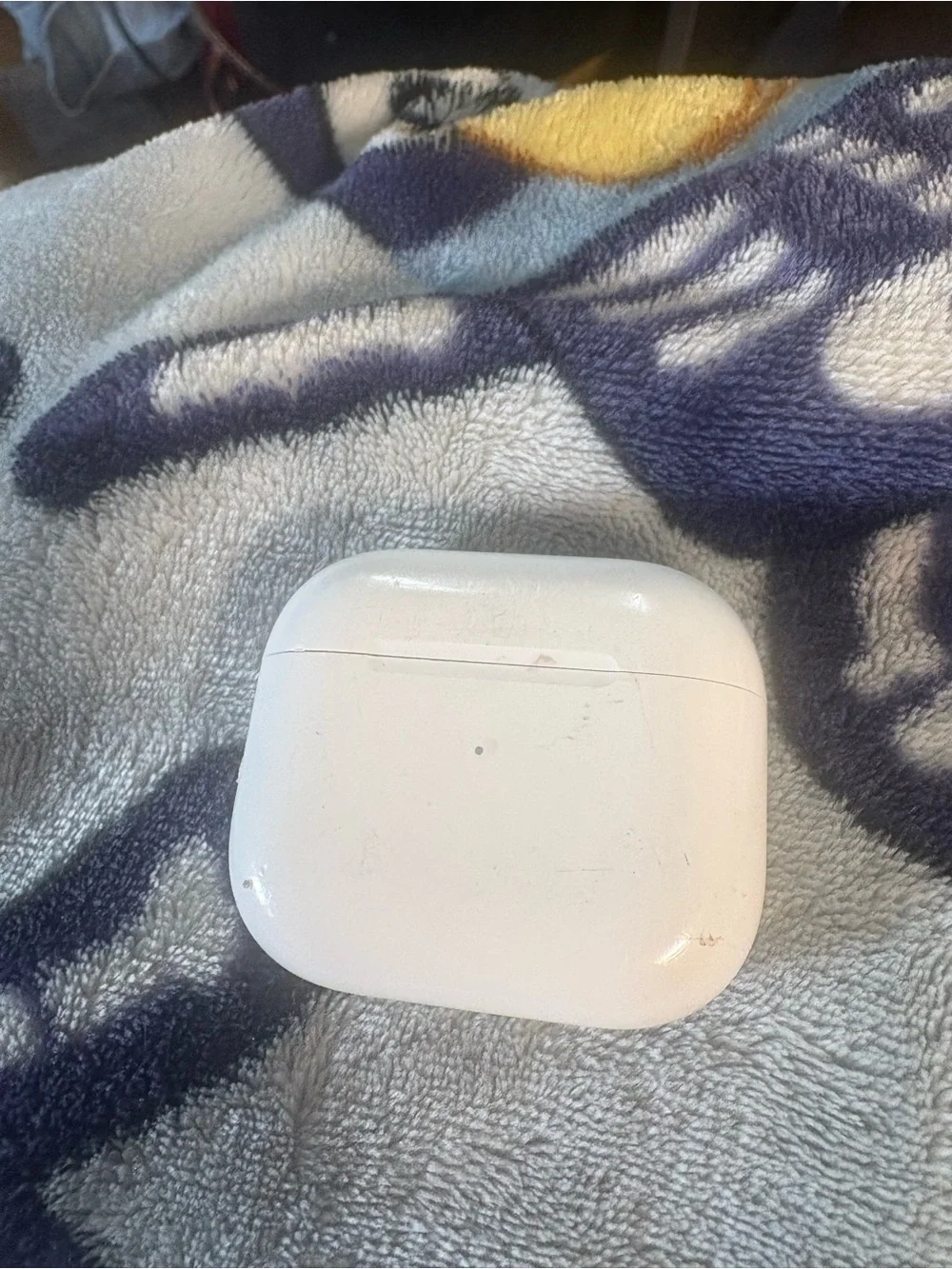 Apple White Wireless Earbuds with Charging Case